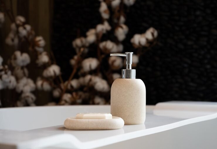 Ceramic soap dispenser