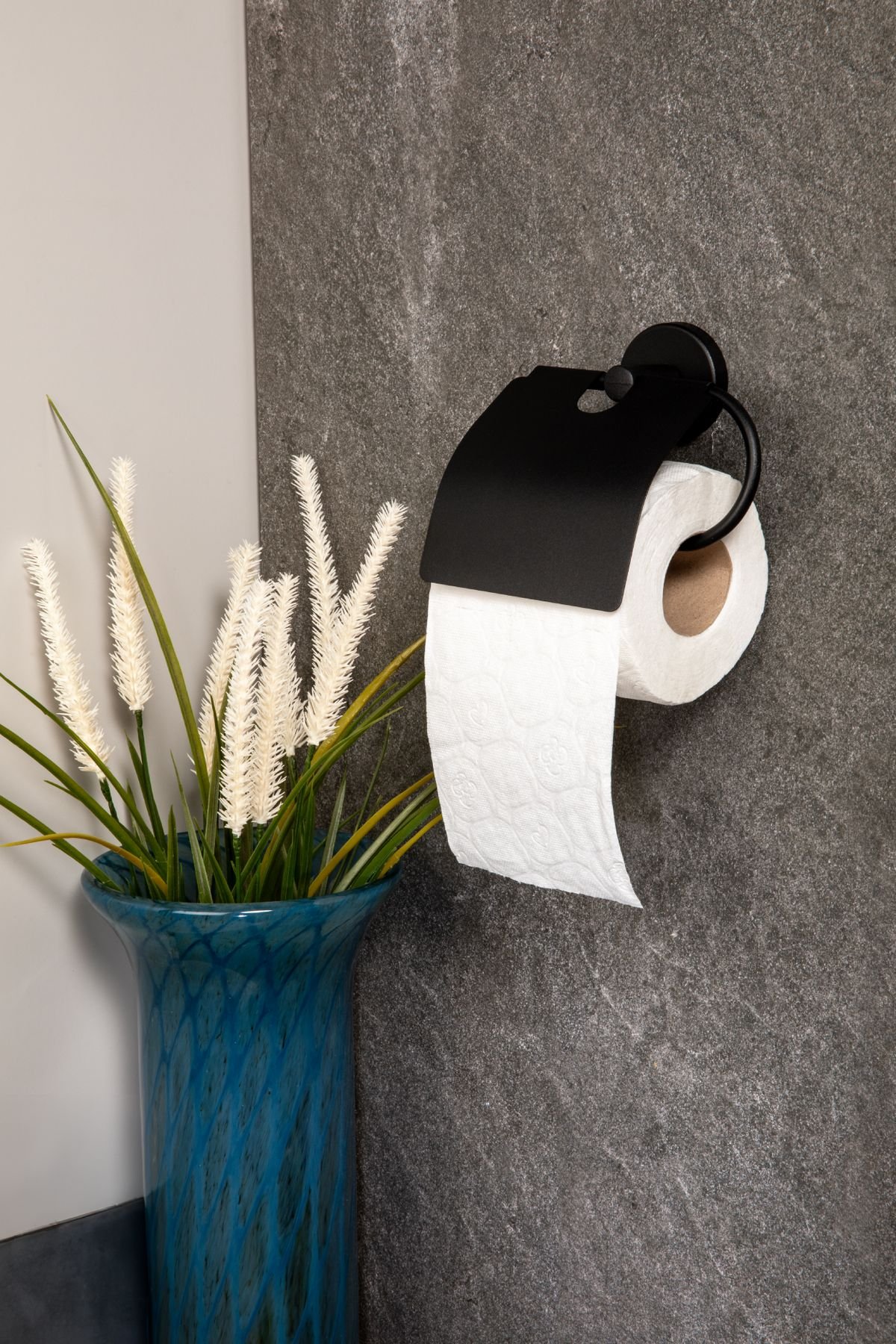 Toilet paper dispenser