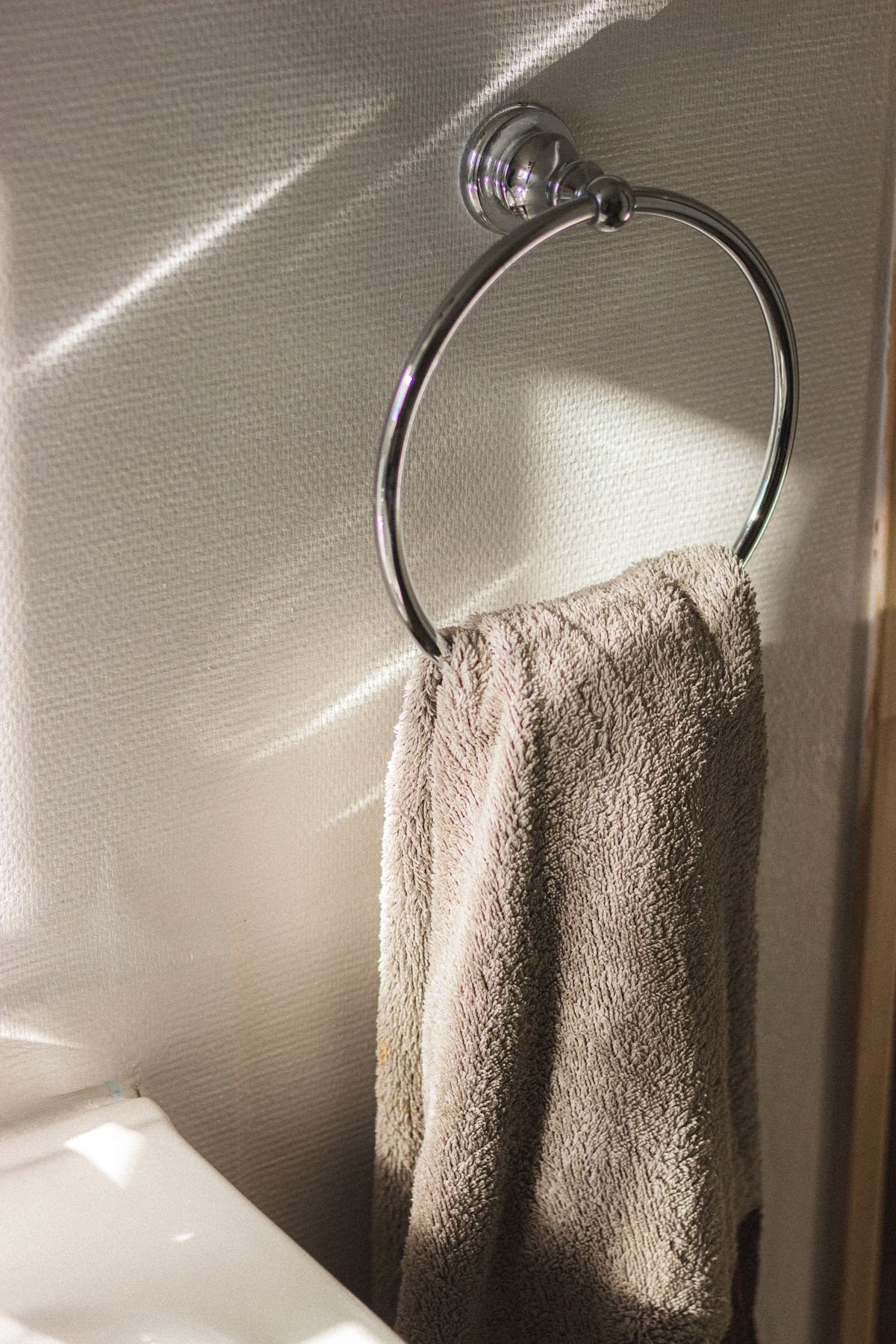 Stainless steel towel rack
